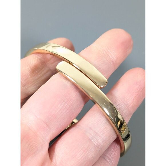 Modernist Gold Tone Bypass Hinge Bangle Bracelet Retro Glam 7 in - Picture 4 of 9